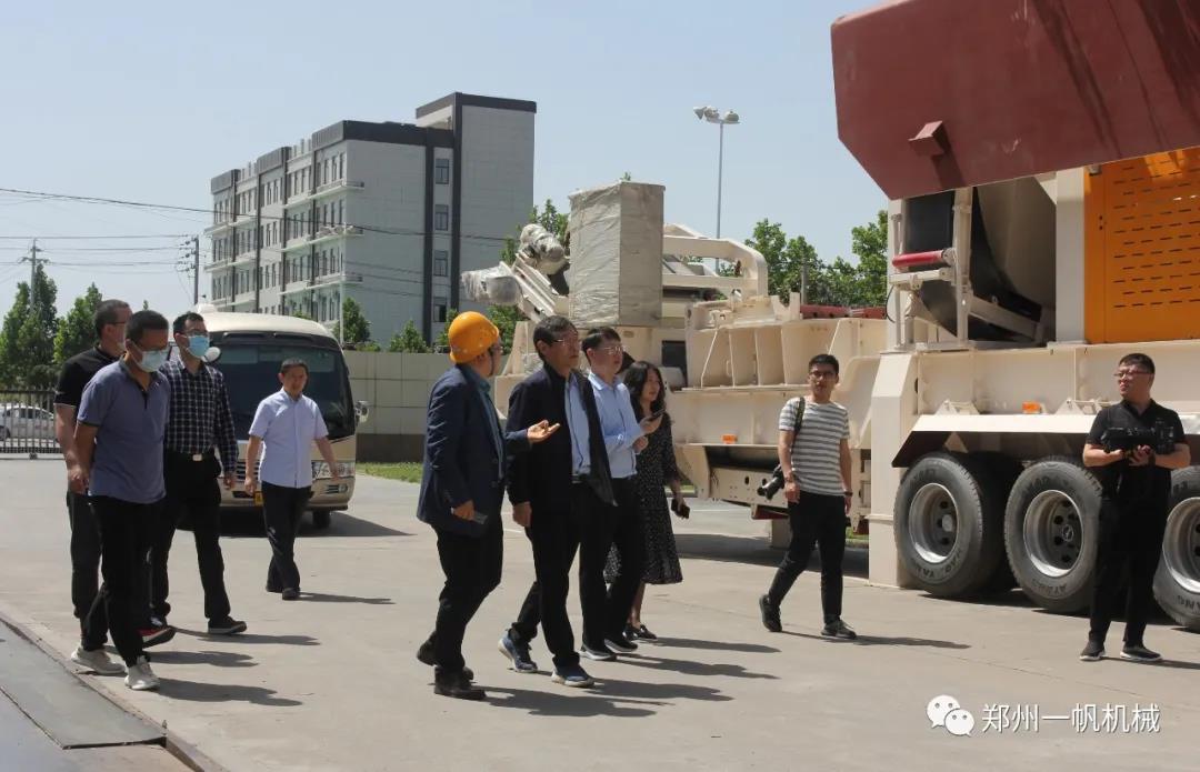 ���A�׸���������Lһ�н�B��˾��(j��ng)�I��r